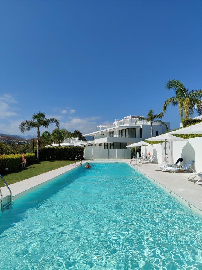 Marbella Golf & Sea Lodge Estepona Buitenkant foto